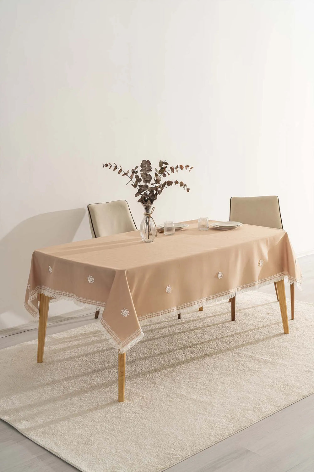 Silvio Tischdecke mit lachsfarbener Spitze und Blumenmuster, 160 x 220 cm