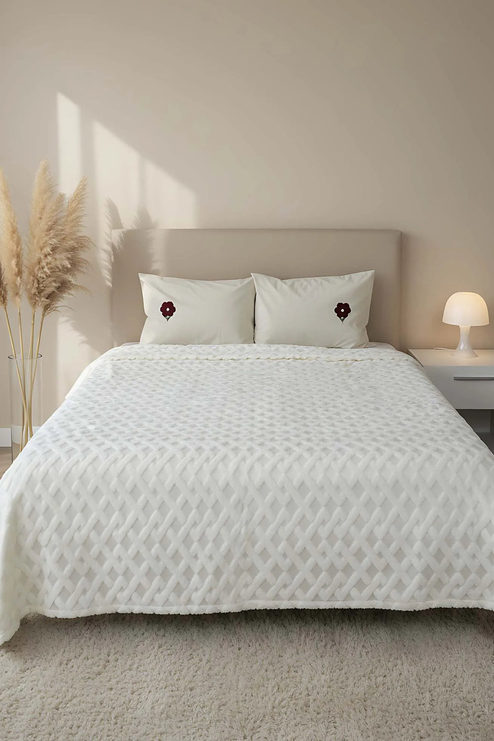 Leona Jacquard Rachel Geometrische Doppelloch-Tagesdecke