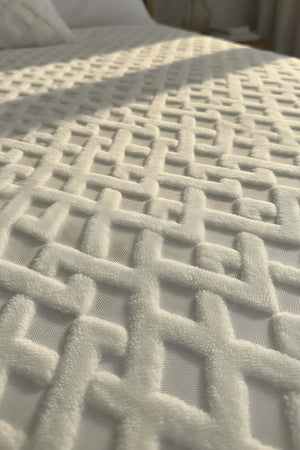 Leona Jacquard Rachel Geometrische Doppelloch-Tagesdecke