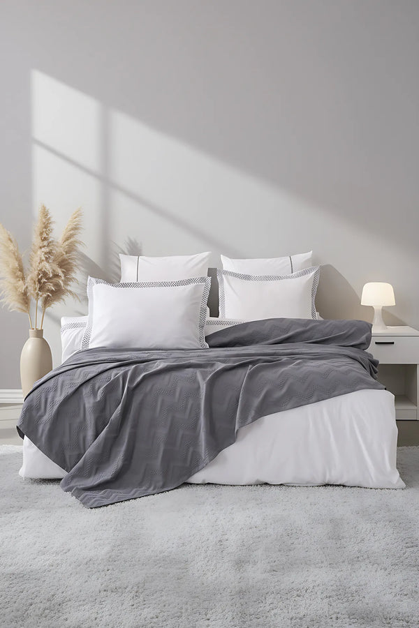 Noemi Grey Doppelbettwäsche-Set aus 100 % Baumwolle, 7-teilig, Brautset
