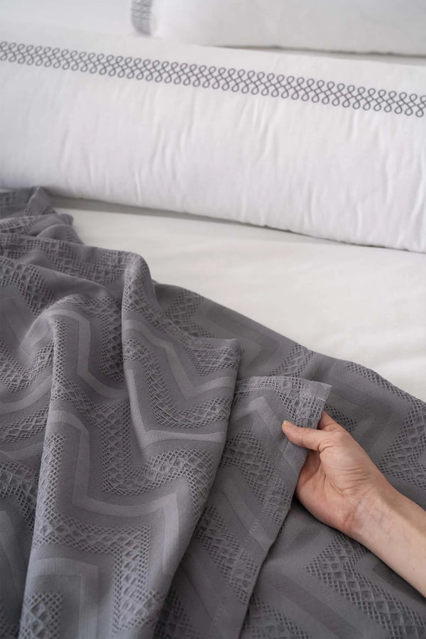 Noemi Grey Doppelbettwäsche-Set aus 100 % Baumwolle, 7-teilig, Brautset