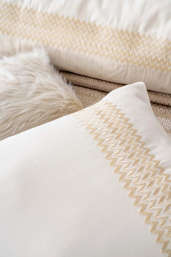 Alina Cappuccino besticktes Doppelbettwäsche-Set – 4-teiliges Brautset