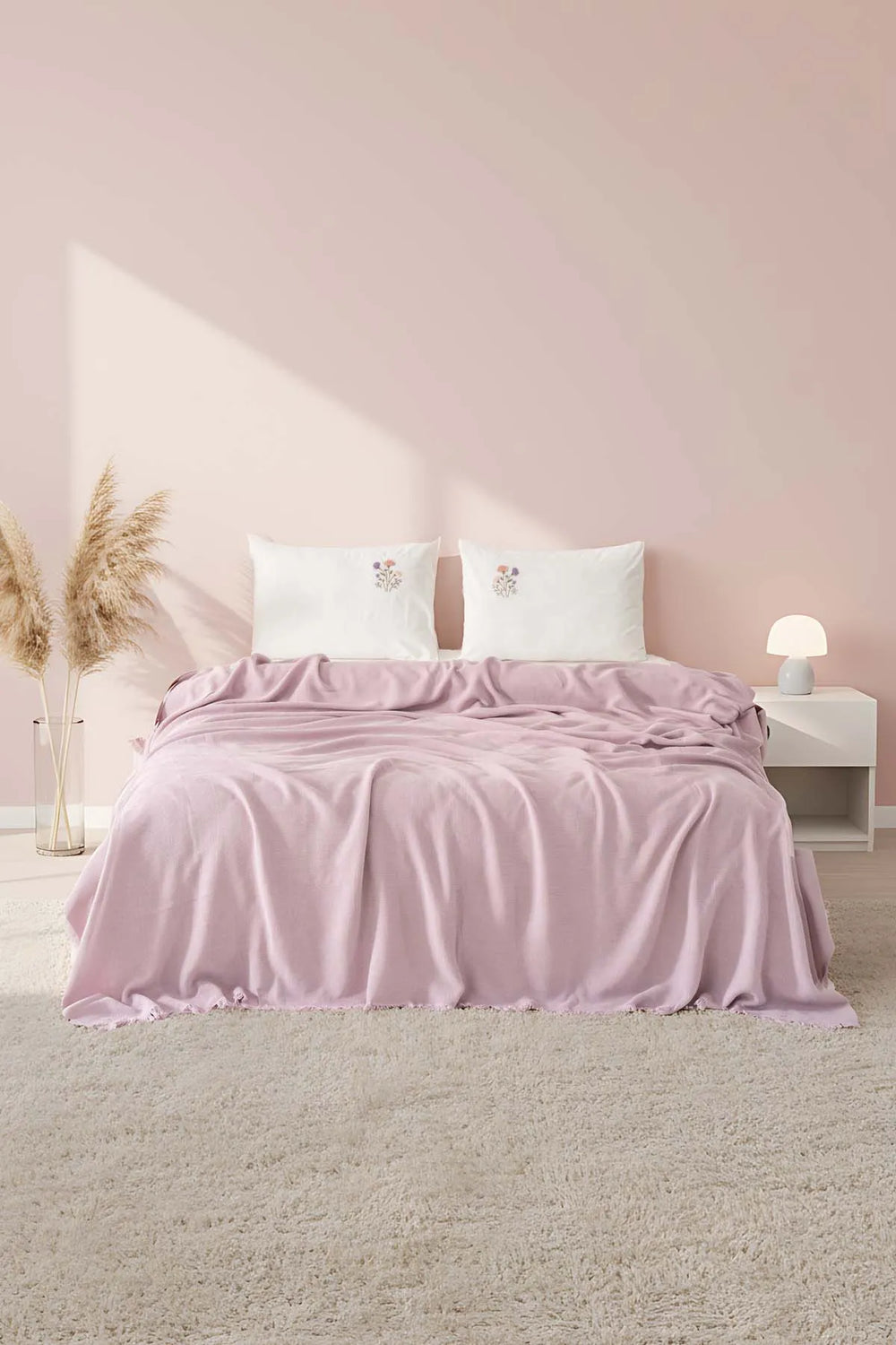 Missera Rose besticktes Doppelbett-Steppdecken-Set - 4-teiliges Brautset