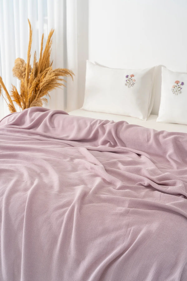Missera Rose besticktes Doppelbett-Steppdecken-Set - 4-teiliges Brautset