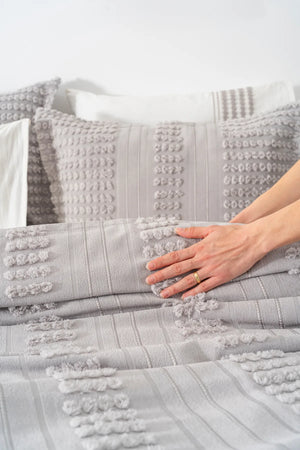 Maisa Grey besticktes Doppelbett-Bettwäscheset (7-teilig) – Brautset