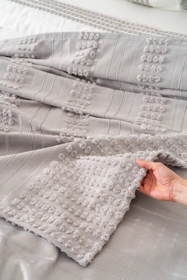 Maisa Grey besticktes Doppelbett-Bettwäscheset (7-teilig) – Brautset