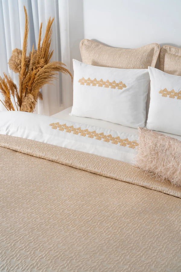 Parla Cappuccino besticktes Doppelbett-Bettwäscheset (8-teilig) – Brautset