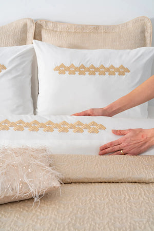 Parla Cappuccino besticktes Doppelbett-Bettwäscheset (8-teilig) – Brautset