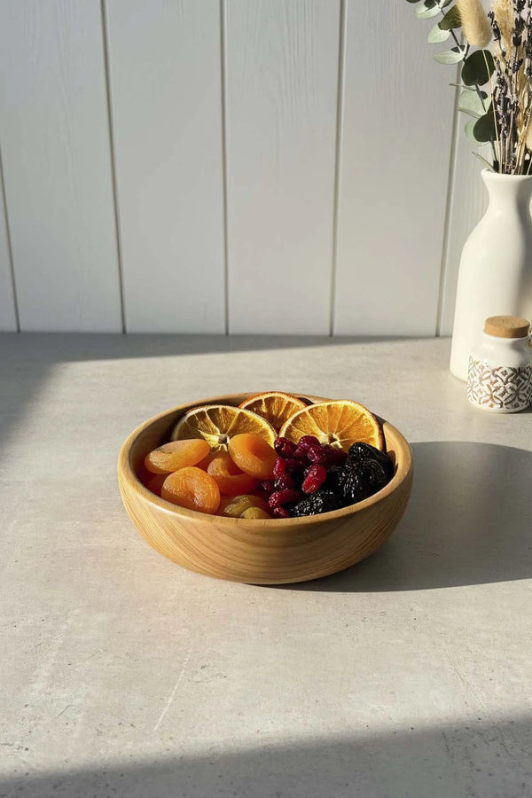 Servierschüssel und Serviertablett aus Kastanienholz