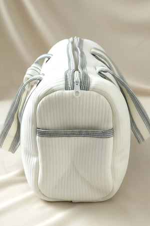 Wickeltasche mit Hasenohren für Mutter und Baby