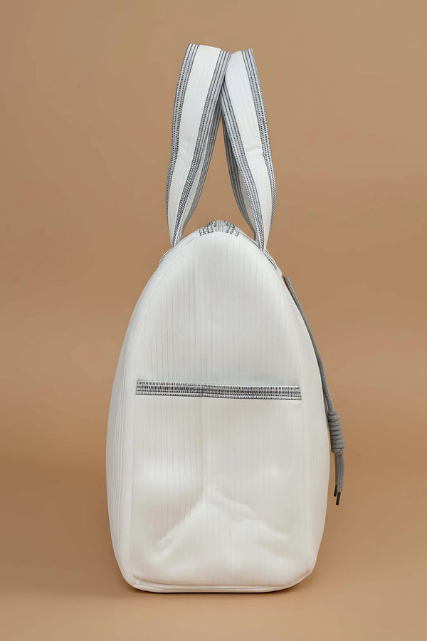 Wickeltasche mit Kapuze für Mutter und Baby