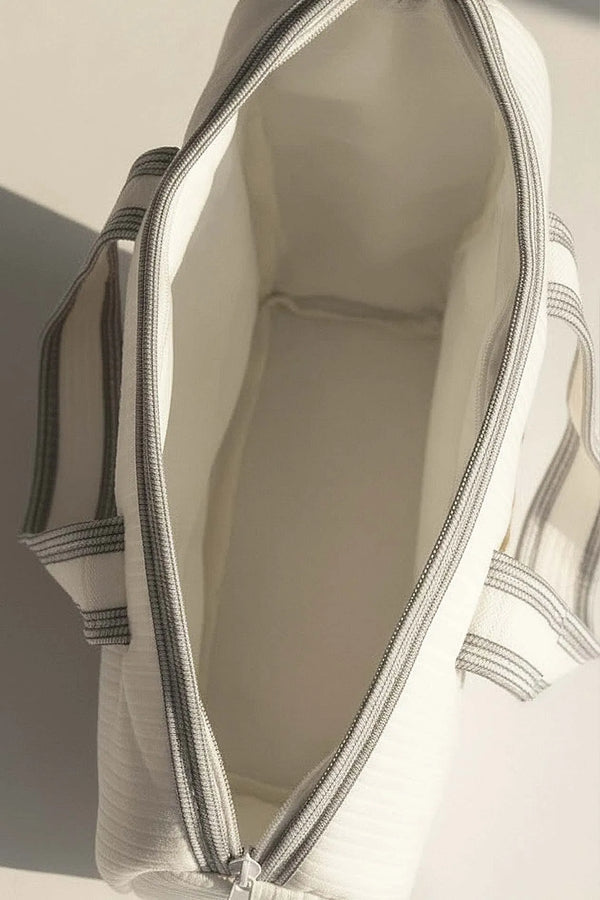 Wickeltasche mit Kapuze für Mutter und Baby