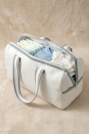 Wickeltasche mit Kapuze für Mutter und Baby