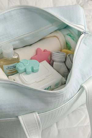Wickeltasche mit blauem Teddybär-Schleifenmuster