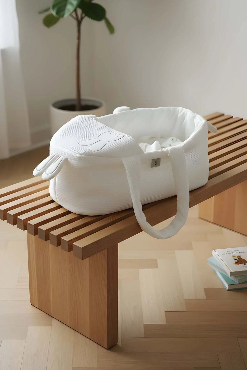 Babytrage mit Hasenohren