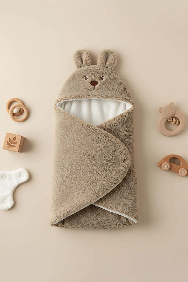 Plüsch-Babydecke mit Hasenohren