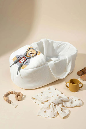 Babytrage mit Kapuze in Teddybärform