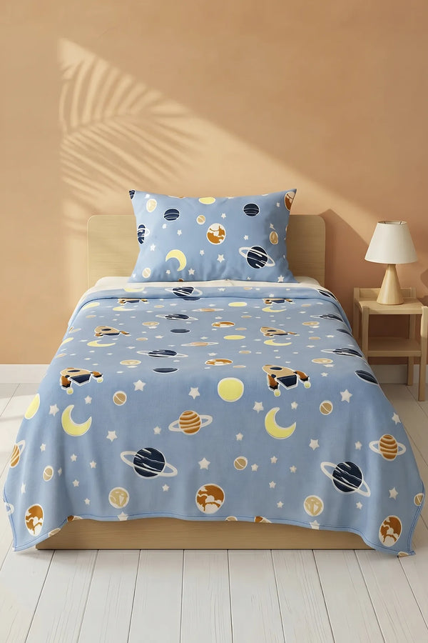 Plüschdecke für Kinder mit Weltraummotiv