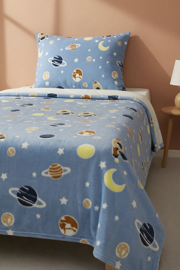 Plüschdecke für Kinder mit Weltraummotiv