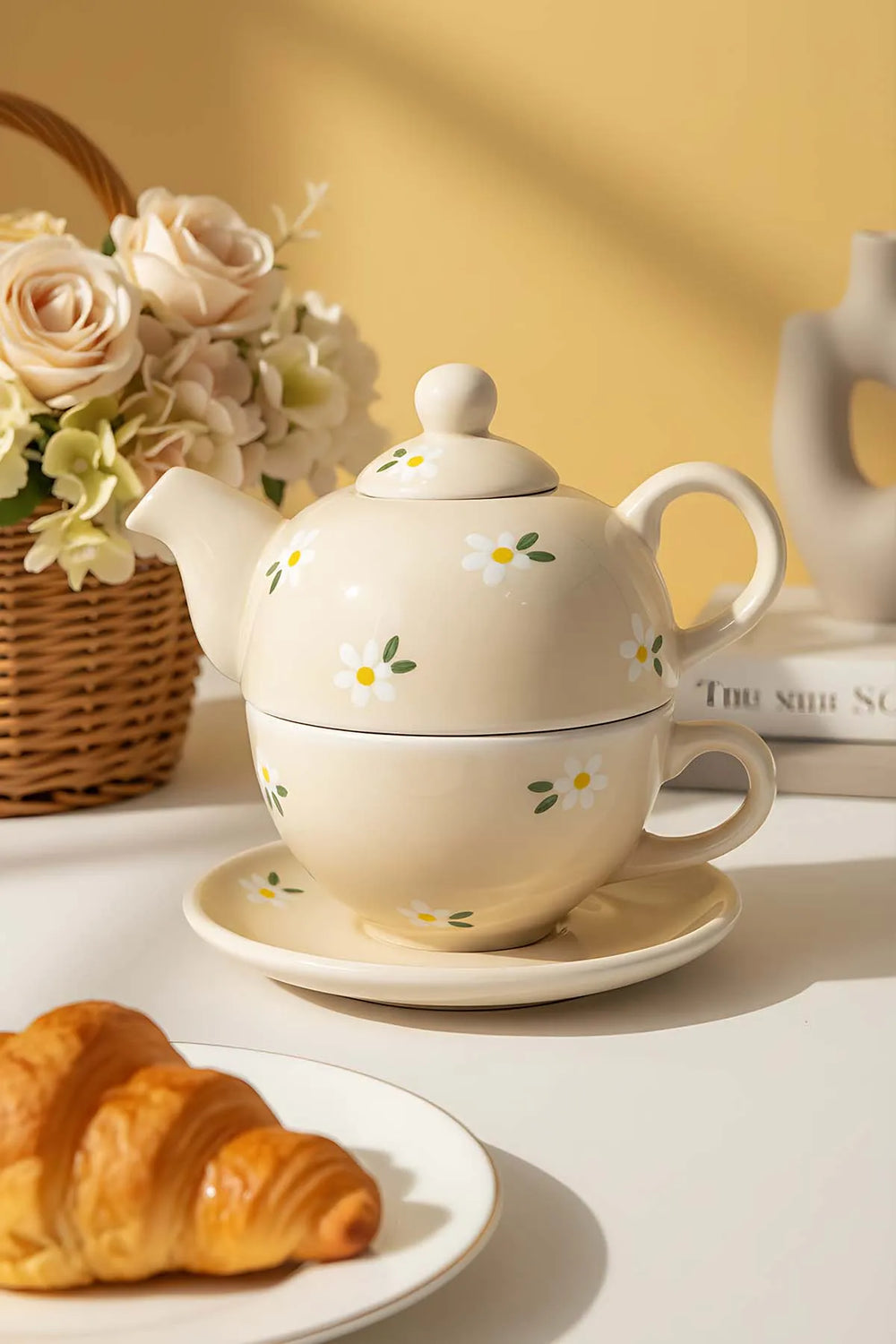 Amore handgefertigtes 4-teiliges Teekannen- und Tassenset in Creme-Zitronenblüten-Optik