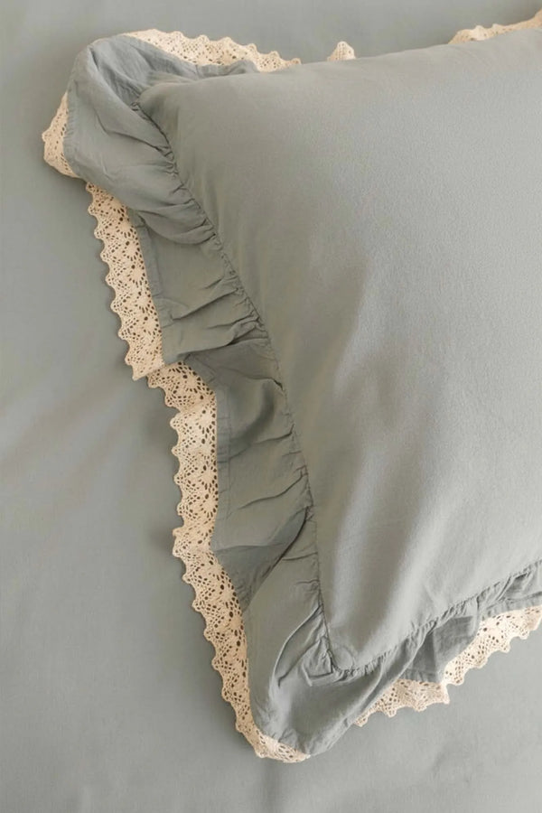 Dora Bettwäsche-Set mit Guipure-Details aus 100 % Baumwolle – 4-teilig