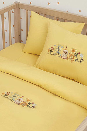Gelbes Babybettwäsche-Set aus 100 % Baumwolle mit Stickereien