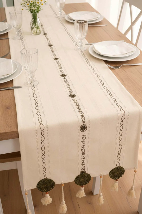 Grüner Tischläufer aus bestickter Spitze, 50 x 130 cm