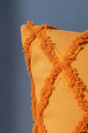 Dekorativer Kissenbezug mit orangefarbenem geometrischem Muster