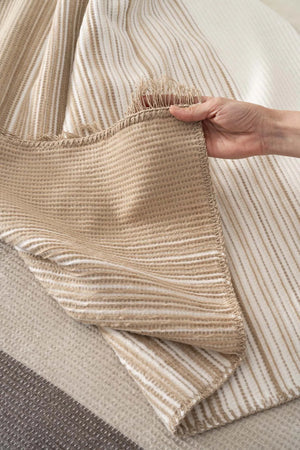 Veloura Beige Doppelquastendecke