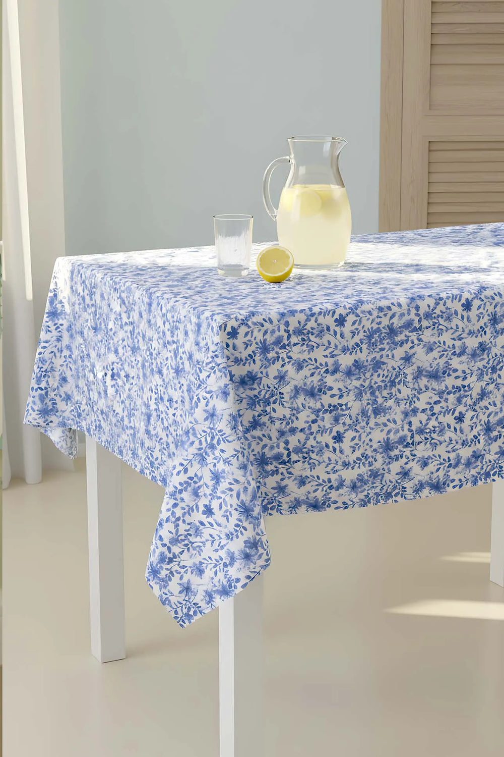 Blaue Tischdecke mit Blumenmuster, Tischläufer, Picknickdecke