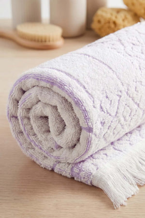Aflora Fliederfarbenes Fußhandtuch aus 100 % Baumwolle – 60 x 130 cm