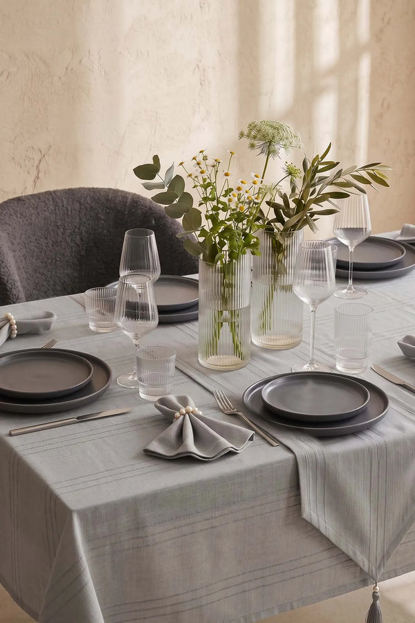 Colber Tischdecken-Set, grau gestreift, fleckenabweisend, für 12 Personen, 26-teilig