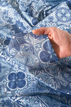 Tischdecke, Esszimmerdecke, Picknickdecke mit blauem Fliesenmuster