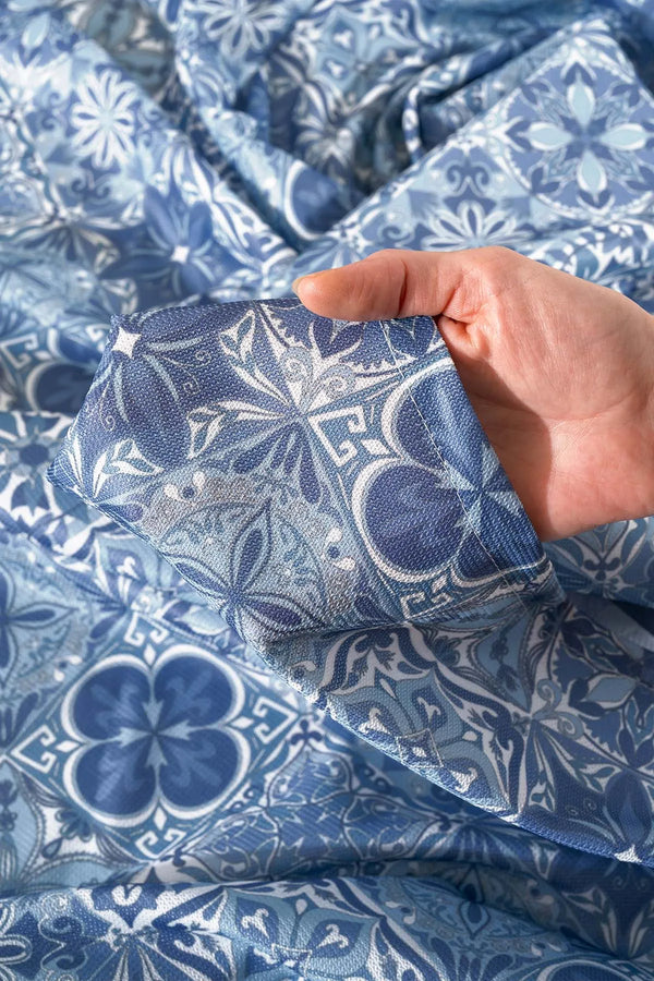 Tischdecke, Esszimmerdecke, Picknickdecke mit blauem Fliesenmuster