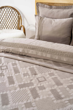 Freya Bettwäsche-Set mit Mink-Spitze, 100 % Baumwolle, Doppelbettbezug und Steppdecke – 7-teiliges Braut-Set