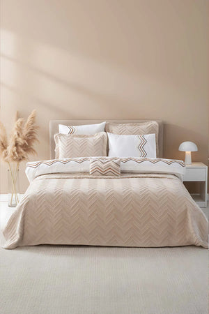 Almila Beige Doppelbettdecke und Steppdecke - 8-teiliges Brautset
