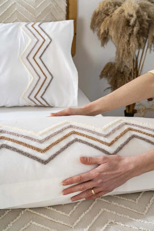 Almila Beige Doppelbettdecke und Steppdecke - 8-teiliges Brautset
