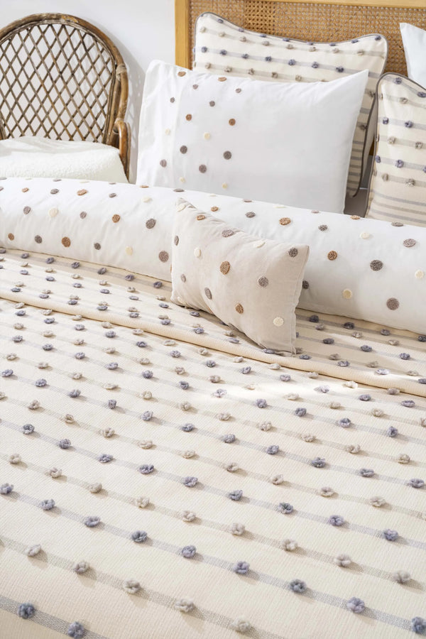 Harmony Cream Doppelbettwäsche-Set mit Tagesdecke und Steppdecke – 8-teiliges Brautset