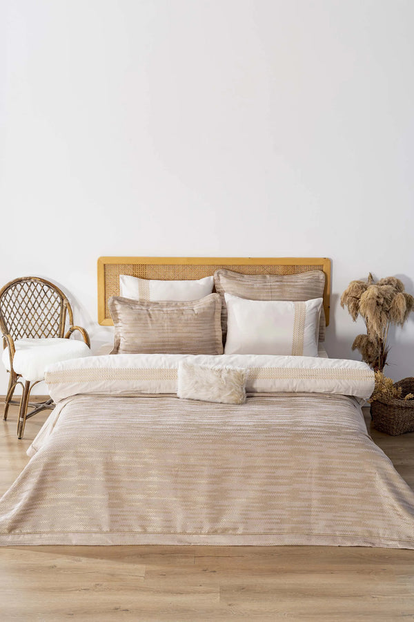 Alina Cappuccino besticktes Doppelbett-Bettwäscheset (8-teilig) – Brautset