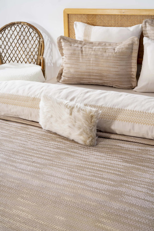Alina Cappuccino besticktes Doppelbett-Bettwäscheset (8-teilig) – Brautset